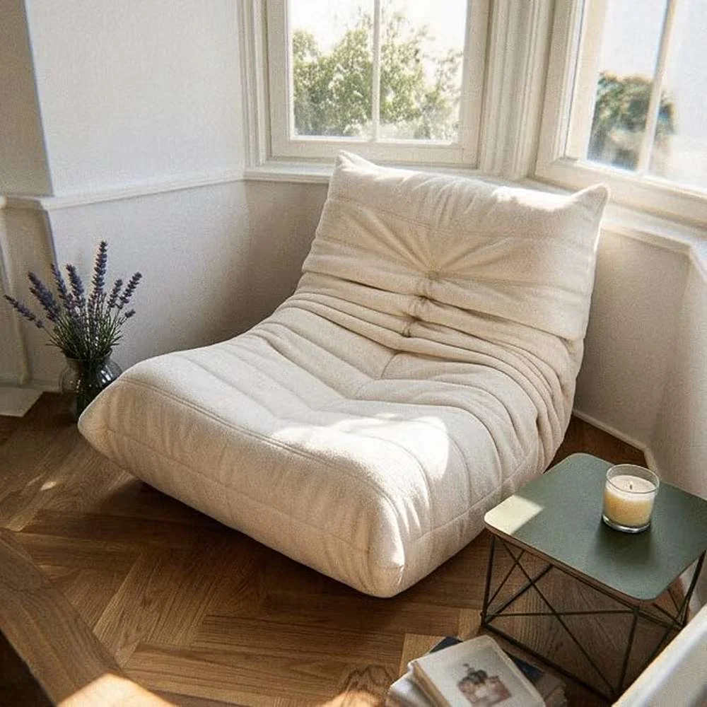 Poltrona Boucle Retrô: as 7 Melhores Opções de 2026 para Decorar com Estilo
