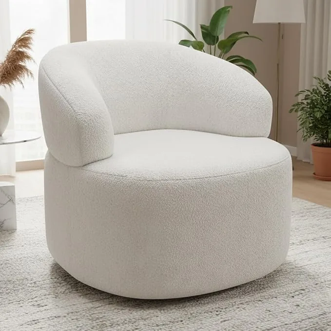 Poltrona giratória orgânica Helena L02 da Lyam Decor, em bouclê cru, com base em aço 360 graus.