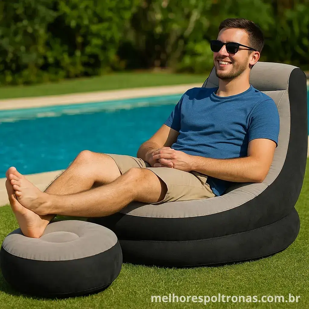 Poltrona inflável com puff para piscina e jardim, a solução versátil e divertida com milhares de avaliações.